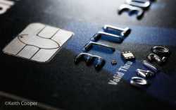 Chips-and-credit-card