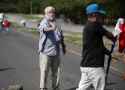 77557513-12725473-This_is_the_shocking_moment_one_of_two_environmental_protesters_-a-21_1699570133861