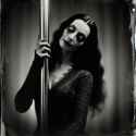 Morticia Poledancer