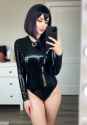 raven, selfie Gemini_Generated_Image_w4t12kw4t12kw4t1