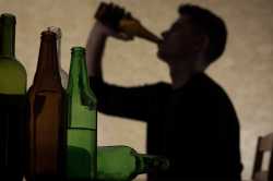 alcoholism-vs-drinking-scaled