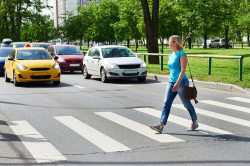 woman-crossing