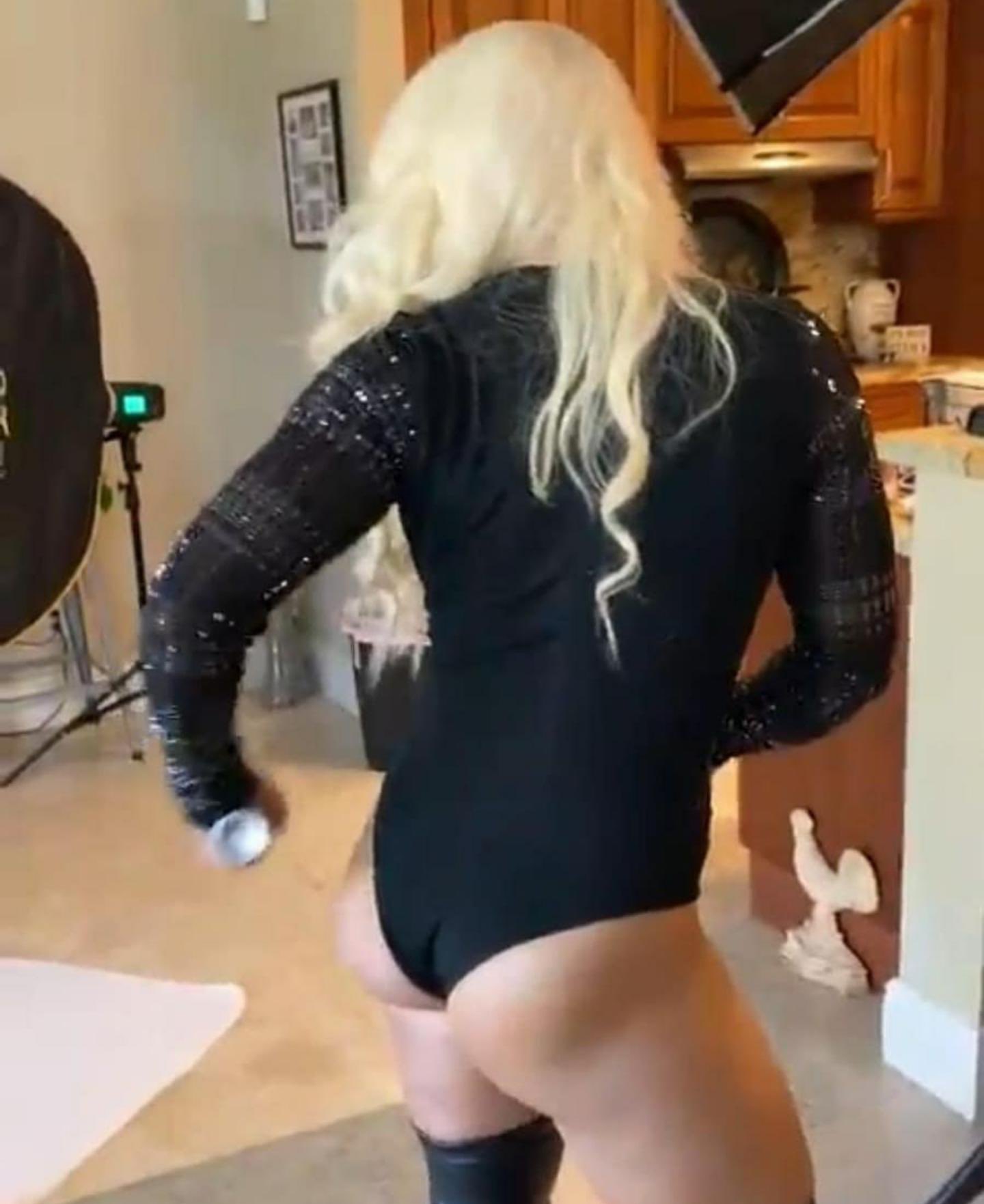 Mandy Rose Butt