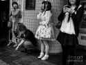 harajuky-station-gothic-lolita-girl-tokyo-japan-cristian-baitg-schreiweis