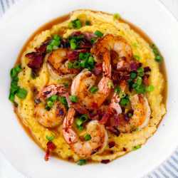 Easy-Classic-Shrimp-and-Grits-square