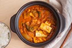 kimchi-jjigae-top