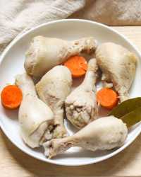 boiled-chicken-legs-cooked