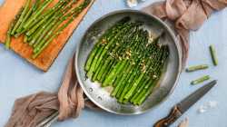 lUEi6fCfQyWfhjz4517c_Pan fried asparagus 248550-2