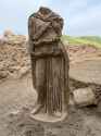archaeologists-discover-giant-marble-athena-statue-in-ancient-laodikeia-in-turkiye-3218661_202604231400_20260423140017_1.jpg