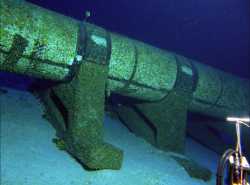 underwater pipe cutting