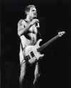 red-hot-chili-peppers-flea-naked-woodstock-1999sam-erickson-838806_grande