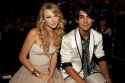 taylor-swift-joe-jonas-111822-1-e314dbdc7a724b6da4cf1c41757a1a12