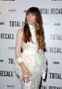 JESSICA-BIEL-at-Total-Recall-Premiere-in-London-22.jpg