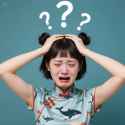 jimeng-2025-05-14-340-confused, frustrated, eyes rolling, hands on her head, question marks over her...