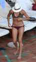 meghan-markle-in-bikini-at-a-pool-in-positano-august-18-2016_220032047-e1509023201465