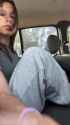 flaquita mostrando los pies en el auto (2).mp4
