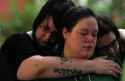 erin deleon with her sisters claire (right) and sasha (left) on the day of elroy chester&#039;s execution