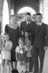 Hitlerandco