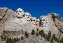 1200px-Mount_Rushmore_detail_view_(100MP)[1]