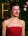 551818393_emma-stone-golden-globes-2025-1