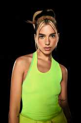 DuaLipa_2019_11_12_Single_Physical_012_f[1]