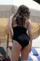 hailee-steinfeld-in-swimsuit-at-a-beach-in-miami-05-22-2016_20