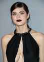 61666307_alexandra-daddario_picturepub-021