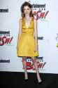 47510318_natalia-dyer-comiccon-20170722-0007