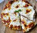 The-Best-3-Cheese-White-Pizza-3