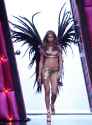 53596793_victoria_secret_2006_27