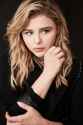 Chlo_Grace_Moretz_actress_celebrity_portrait_display_looking_away_blonde_women-1409497