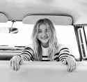 Chlo_Grace_Moretz_actress_blonde_women_inside_a_car_vehicle_vehicle_interiors_smiling-1696577