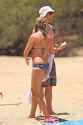 554402589_JuliaRoberts_BikinicandidsHawaii_160811_008_122_447lo