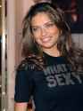 adriana-lima-v0-s07pu3kuomdd1