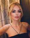 samara-weaving-v0-pc3vmbbl6xsd1