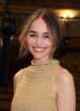 emilia-clarke-mc-220718-02-56db37
