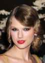 Taylor-Swift-taylor-swift-15809391-1836-2560