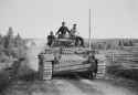 German_tanks_of_Panzerabteilung_40_advancing_towards_the_frontline_at_Vasonvaara