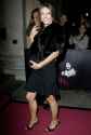 61336222_elizabethhurley05