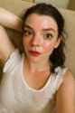 20250603_2124_Selfie on Beige Couch_remix_01jww8j9swf6xv78ndc8wrphr4