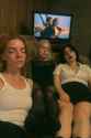 20250417_0651_Celebrities on Couch_simple_compose_01js1nxnmsey1t00cz687090j3