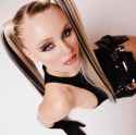 Zara-Larsson-Blonde-Swedish-Celebrity-Singer-124582230_278858643522384_2565629762823659784_n