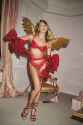 241000_VSHOlidayGiftShop_003