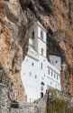 Monasterio_de_Ostrog,_Montenegro,_2014-04-14,_DD_11