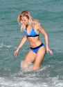 Zara-Larsson-Blonde-Swedish-Celebrity-Singer-in-a-bikini-at-a-beach-in-miami-1-12-2017-5