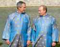 bush-putin-apec-traditional-clothes