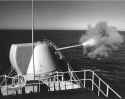 USS_Hull_(DD-945)_testing_Mk71_8_inch_gun