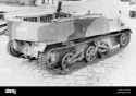 this-image-shows-an-aust-3-inch-mortar-carrier-a-military-vehicle-KXKRN1