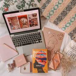 Bookstagram-flatlay