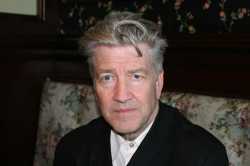 David-Lynch-tells-you-how-to-experience-his-movies[1]